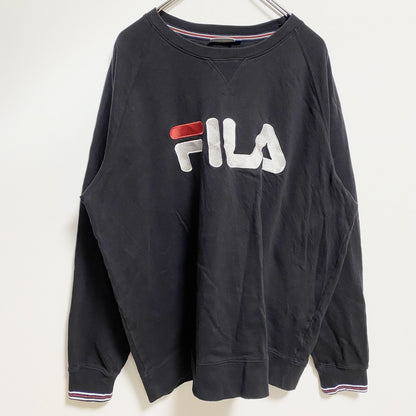 FILA　フィラ　スウェット/トレーナー　前V　ラグランスリーブ　刺繡ロゴ　デカロゴ　黒　ブラック　2XLサイズ