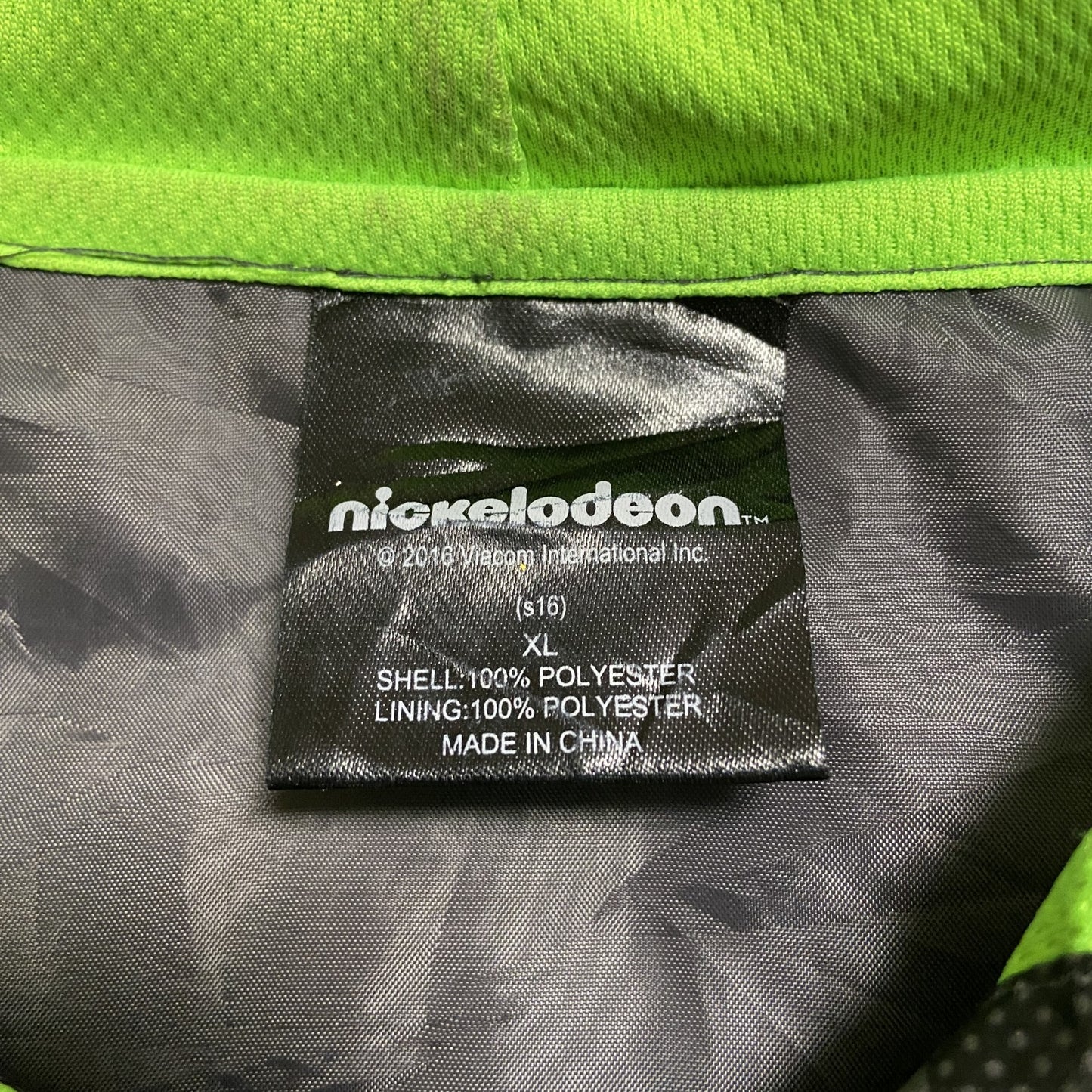 古着 used　nickelodeon　TURTLES　タートルズ　長袖ナイロンジャケット　キャラクター　グレー　緑　XLサイズ