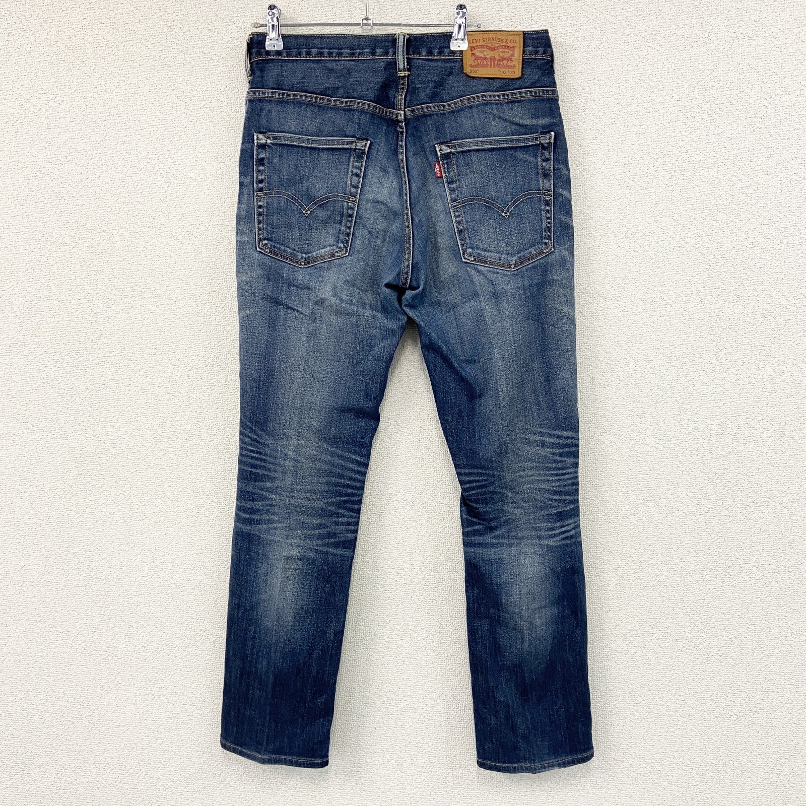 Levi's　リーバイス　551　デニムパンツ/ジーンズ　フェード　縦落ち　鬼ヒゲ　ジップフライ　インディゴ　W32サイズ