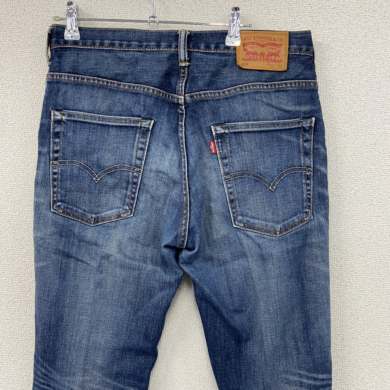 Levi's　リーバイス　551　デニムパンツ/ジーンズ　フェード　縦落ち　鬼ヒゲ　ジップフライ　インディゴ　W32サイズ