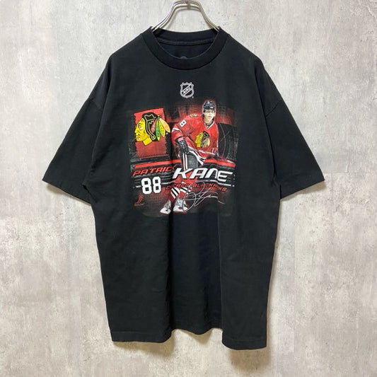 古着 used　NHL シカゴブラックホークス　アイスホッケー　パトリックケイン　半袖オフィシャルプリントTシャツ　黒　XLサイズ