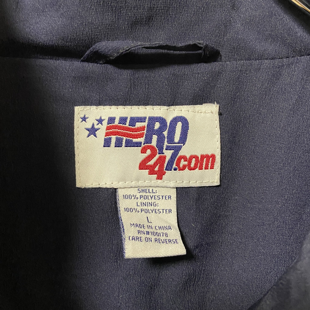 古着 used　HERO24.7com　長袖ハーフジップナイロンジャケット　ワッペン刺繍　POLICE　ネイビー　紺　Lサイズ