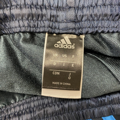 adidas　アディダス　トラックパンツ/ジャージ　パフォーマンスロゴ　ワンポイント　紺　ネイビー　Oサイズ