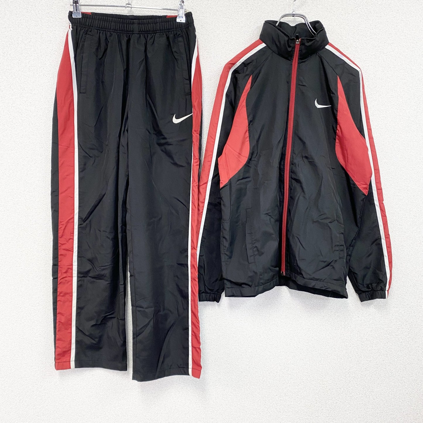 NIKE　ナイキ　ジャージセットアップ　トラックジャケット　トラックパンツ　スウッシュ　黒　ブラック　Lサイズ