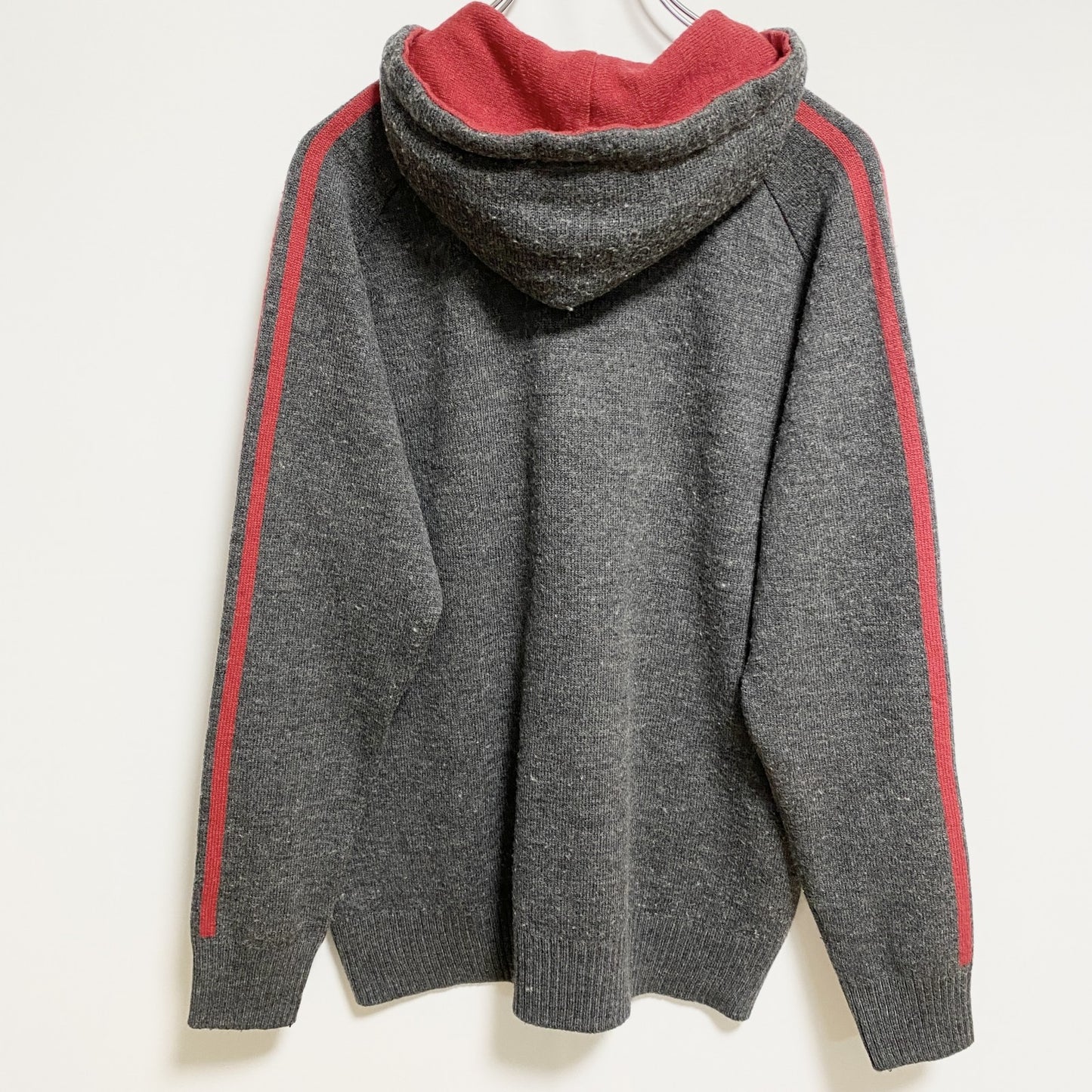 古着 used　adidas　アディダス　長袖ニットパーカー　セーター　ワンポイントロゴ刺　グレー　Mサイズ