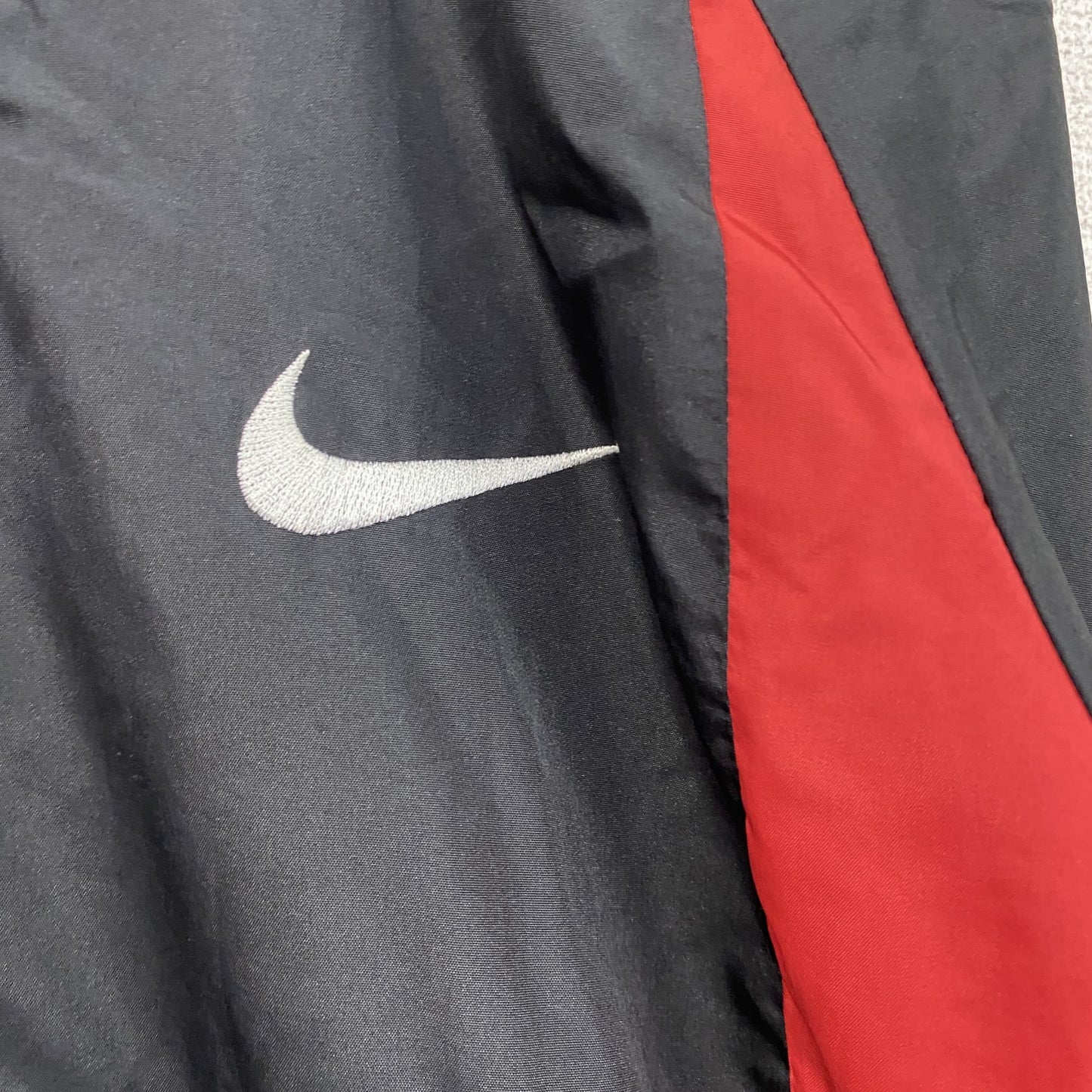 NIKE　ナイキ　ジャージセットアップ　トラックジャケット　トラックパンツ　スウッシュ　黒　ブラック　Lサイズ