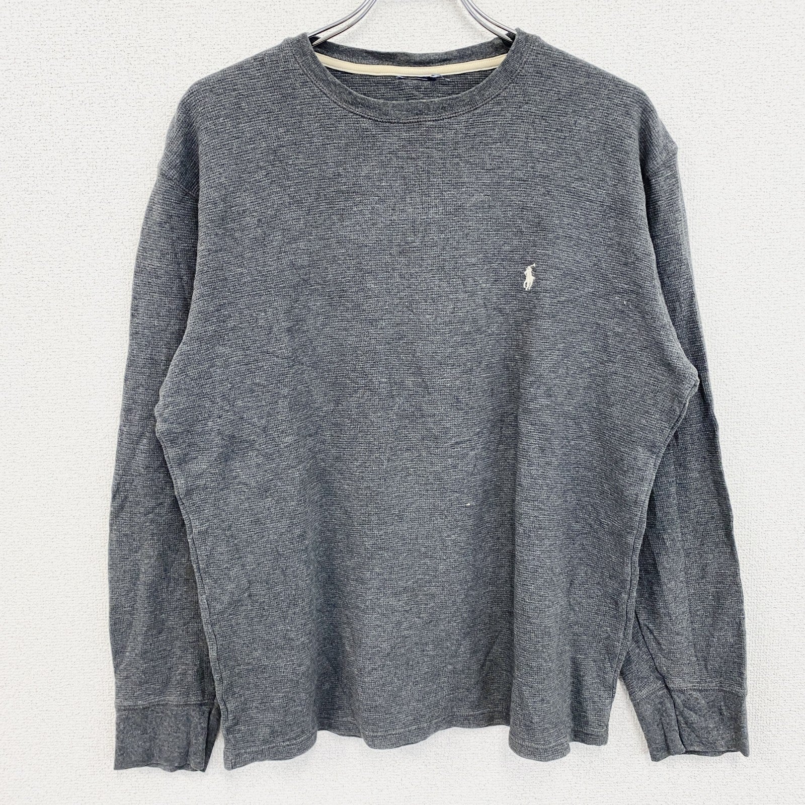 古着 used　長袖ワンポイント刺繍Tシャツ　カットソー　灰色　グレー