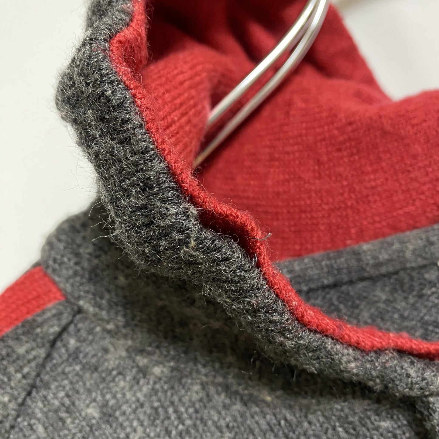 古着 used　adidas　アディダス　長袖ニットパーカー　セーター　ワンポイントロゴ刺　グレー　Mサイズ