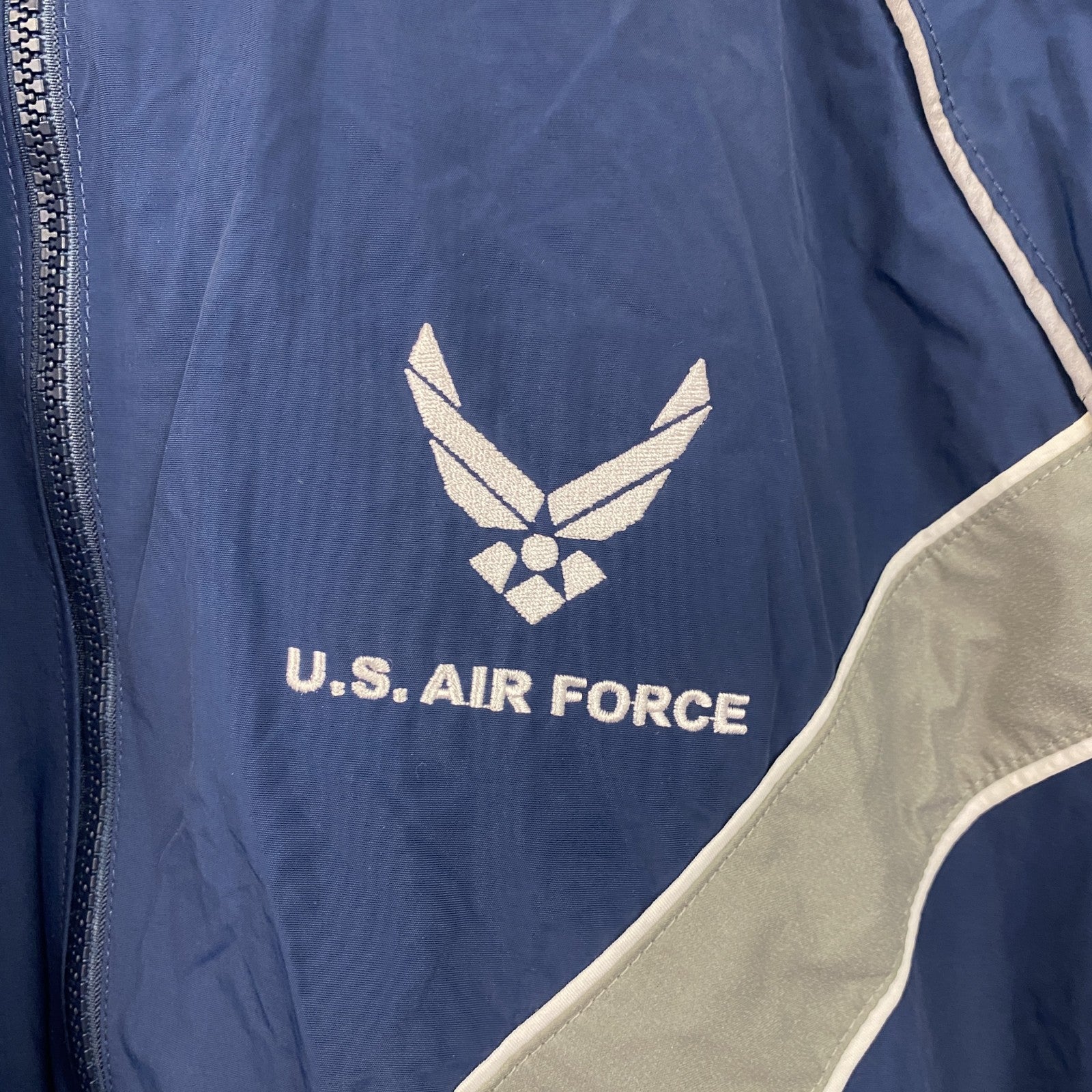 00s　米軍　U.S.AIR FORCE　トレーニングジャケット　ナイロンジャケット　ヴィンテージ　紺　ネイビー　XLサイズ
