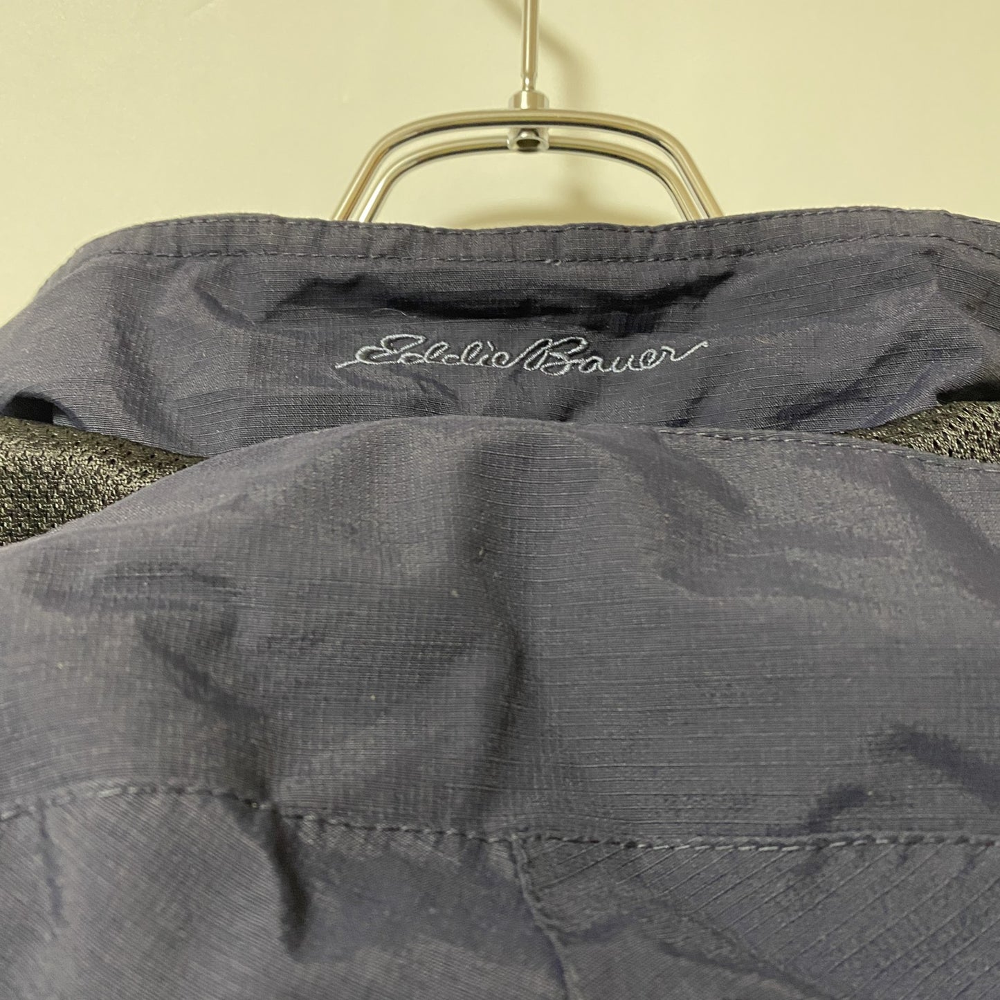 古着 used　Eddie Bauer エディーバウアー　長袖マウンテンジャケット　ナイロン　ブルゾン　ネイビー　XLサイズ