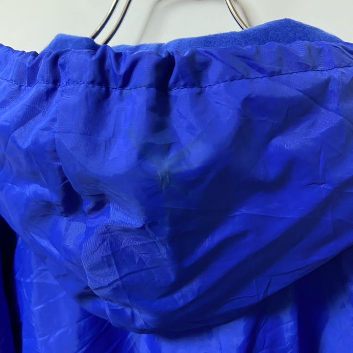 古着 used　USA製　AUBURN　長袖ナイロンジャケット　フルジップパーカー　ワンポイント刺繍　ビッグシルエット　XLサイズ