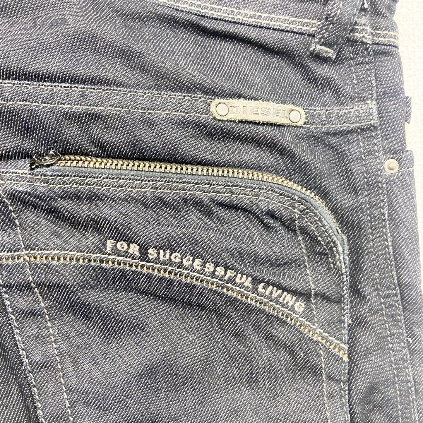 DIESEL POIAK　ディーゼル　デニムパンツ　ジップフライ　スリムテーパード　インディゴ　W28