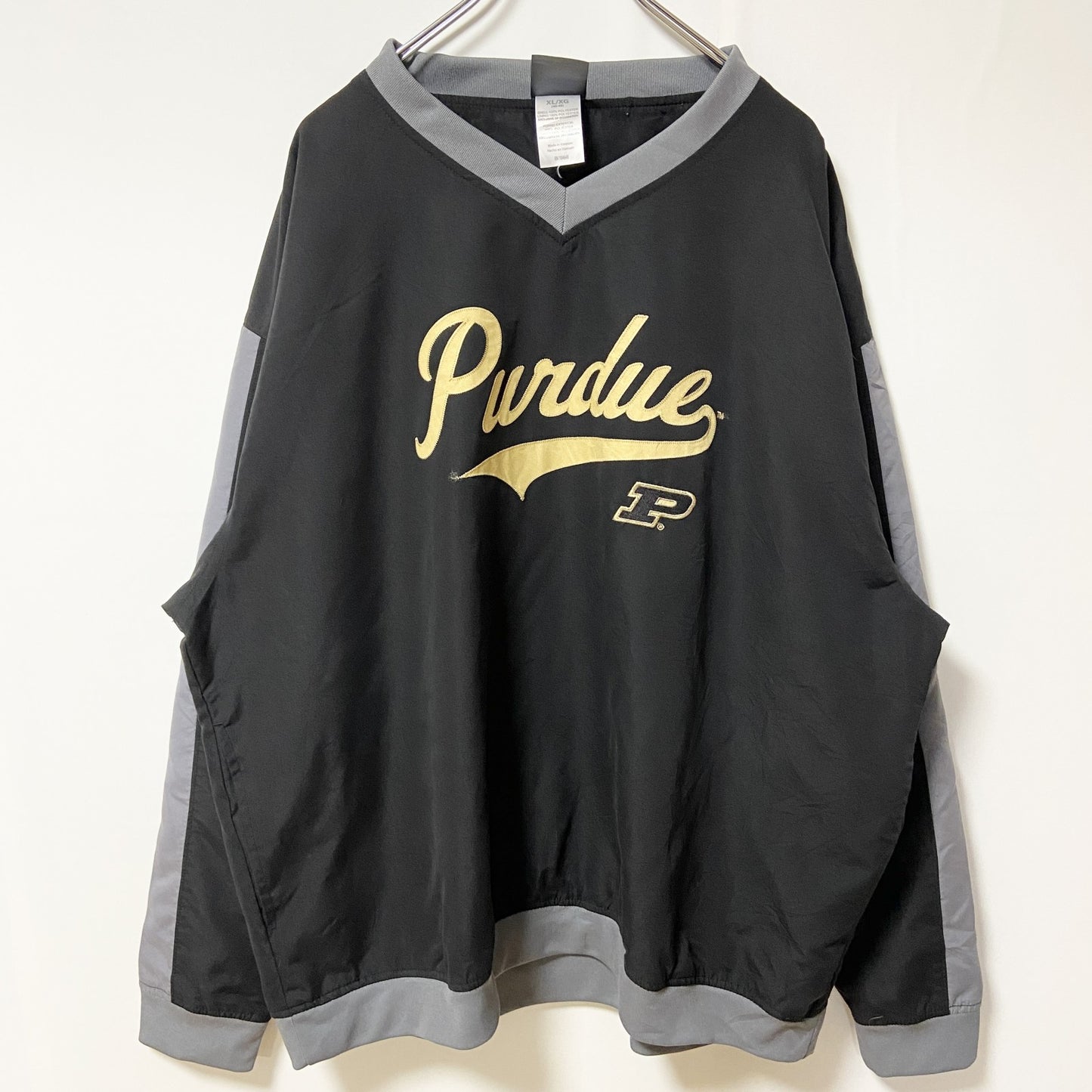 古着 used　KNIGHTS APPAREL　長袖カレッジ刺繍ナイロンプルオーバー　パデュー大学　ビッグシルエット　XLサイズ