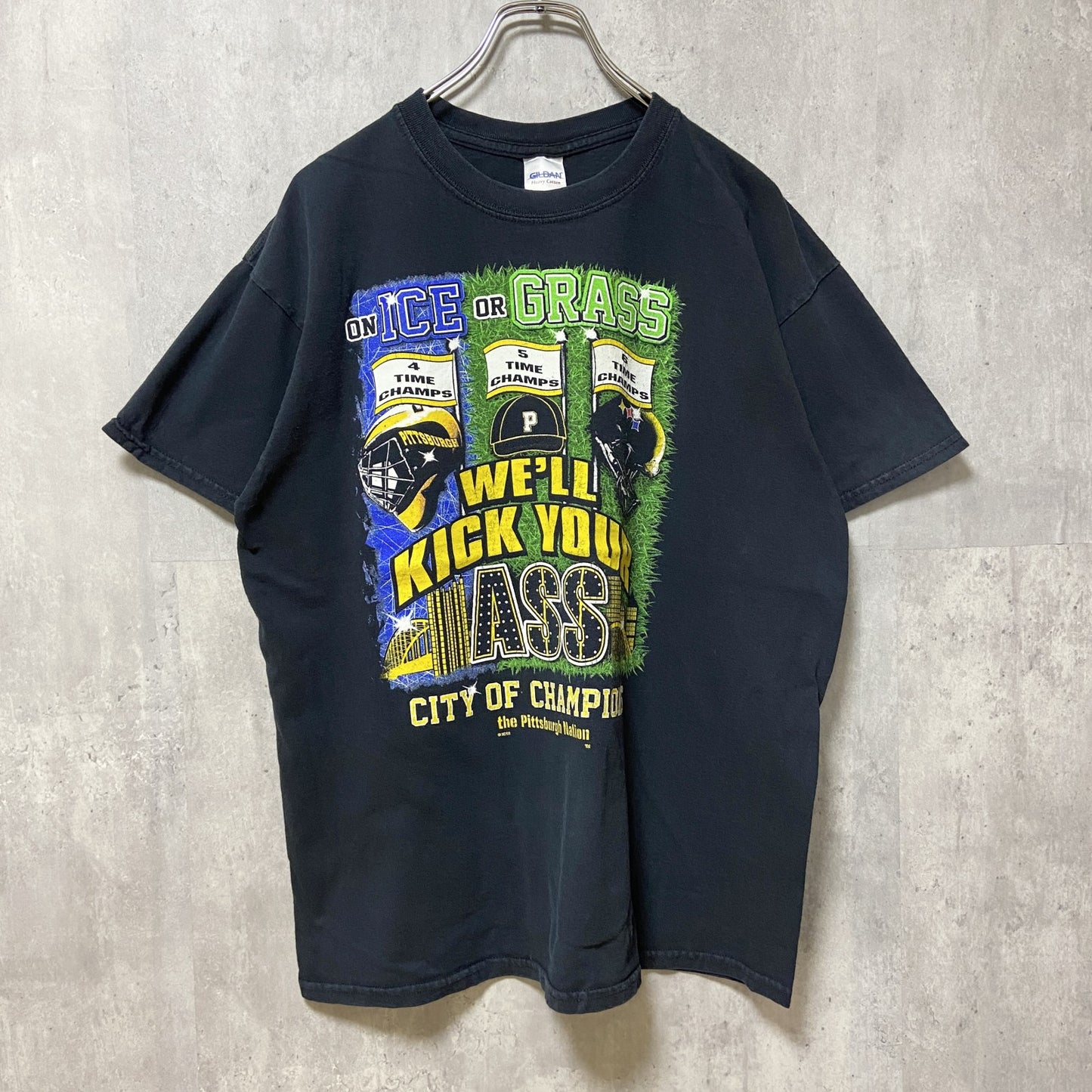 古着 used　GILDAN　ギルダン　半袖プリントTシャツ　黒　ブラック　シティオブチャンピオン　アメフト　レトロ　Lサイズ