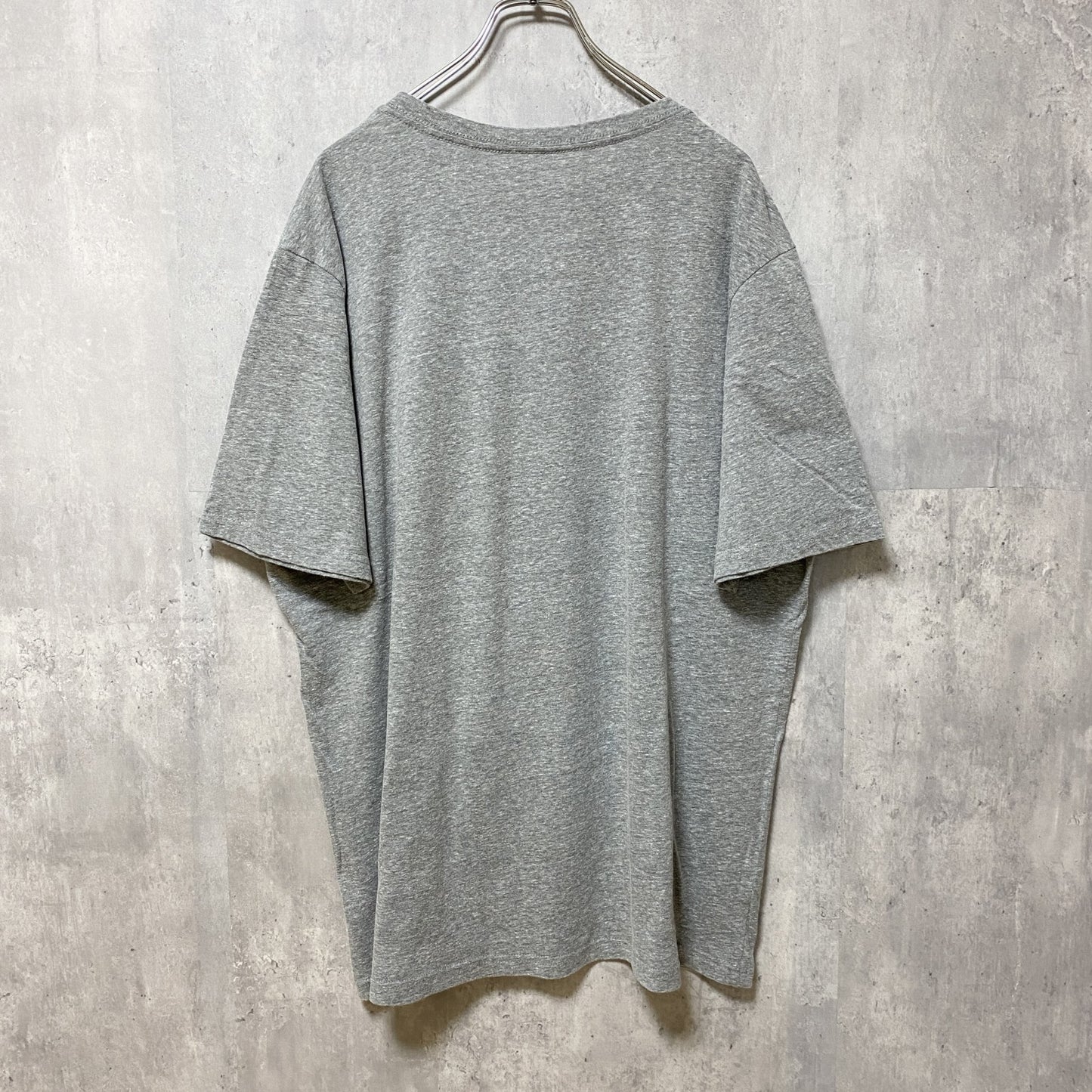 古着 used　Disney　ディズニー　半袖プリントデザインTシャツ　グレー　ミッキーマウス　オーバーサイズ　XXLサイズ