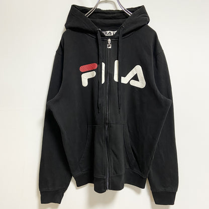古着 used　FILA　フィラ　長袖ジップアップロゴプリントパーカー　スウェットフーディー　黒　ブラック　Mサイズ