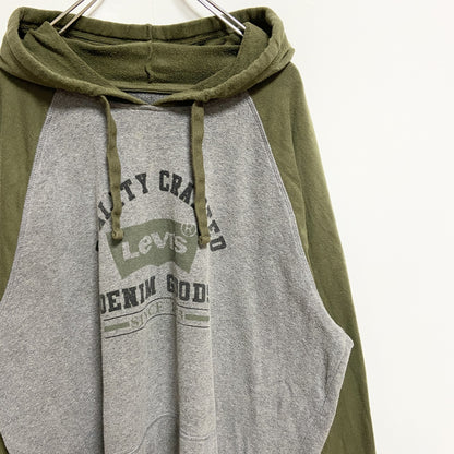 古着 used　LEVIS　リーバイス　長袖プリントパーカー　スウェットフーディー　ラグラン袖　バイカラー　緑　グレー　XLサイズ