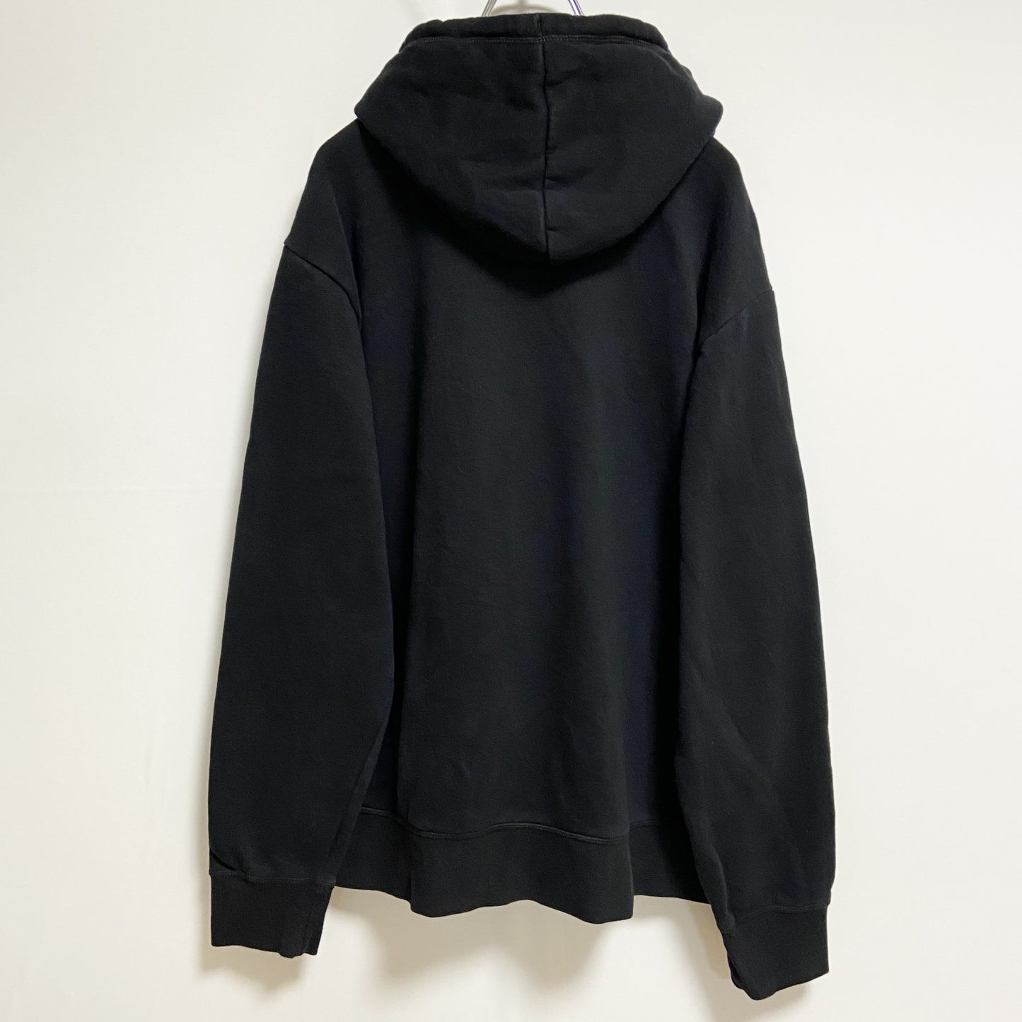 古着 used　Reebok　リーボック　長袖フロントプリントパーカー　スウェットフーディー　黒　ブラック　秋冬服　Lサイズ