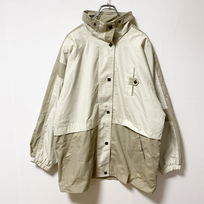 古着 used　IZZI OUTER WEAR　長袖ナイロンジャケット　ライトアウター　バイカラー　オーバーサイズ　ベージュ