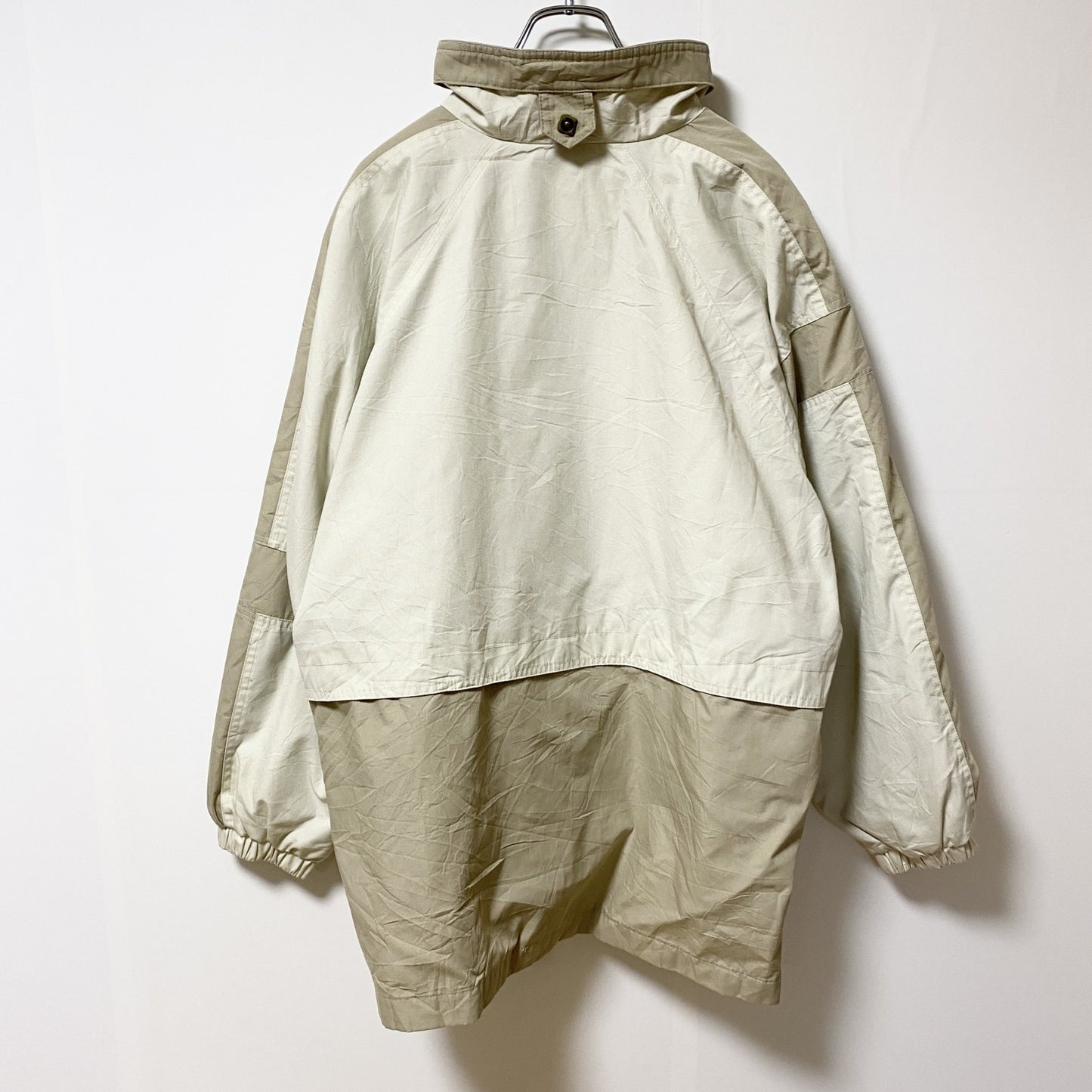 古着 used　IZZI OUTER WEAR　長袖ナイロンジャケット　ライトアウター　バイカラー　オーバーサイズ　ベージュ