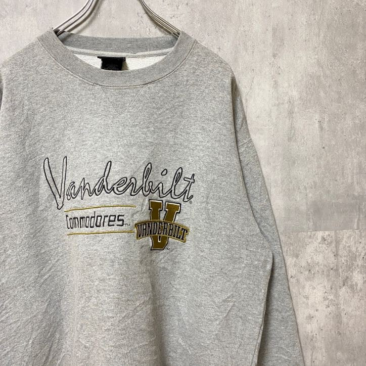古着 used　長袖刺繍カレッジロゴスウェット　トレーナー　グレー　ヴァンダービルト大学　クルーネック　レトロデザイン　Lサイズ