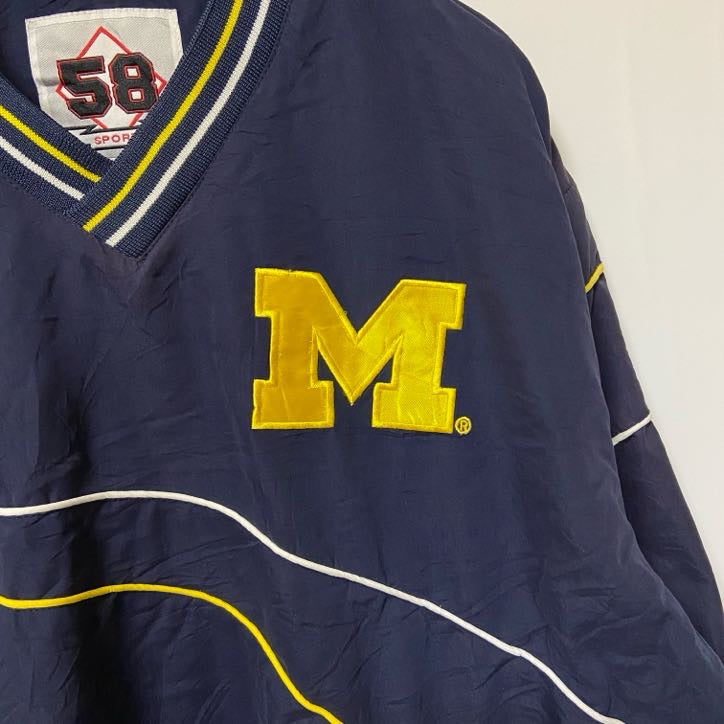 古着 used　58 SPORTS　長袖ナイロンプルオーバー　ロゴ刺繍　Vネック　MICHIGAN　ワッペン　ネイビー　Mサイズ