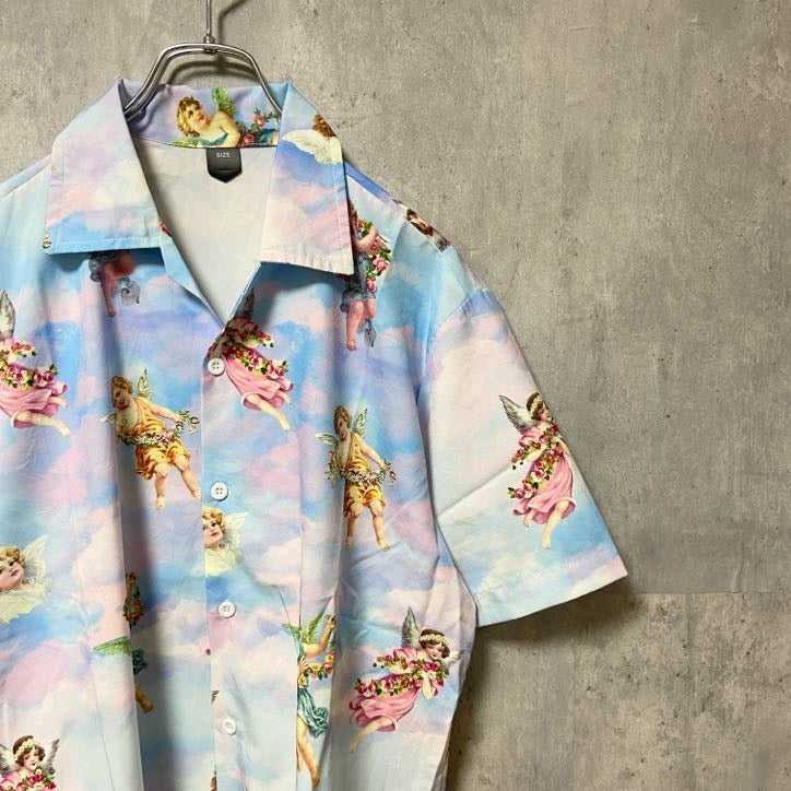 古着 used　半袖総柄デザインシャツ　アロハ　個性的　天使　開襟　水色　レトロ　メンズ　レディース　Lサイズ