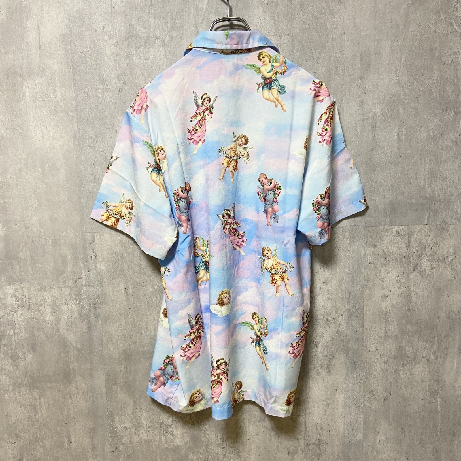 古着 used　半袖総柄デザインシャツ　アロハ　個性的　天使　開襟　水色　レトロ　メンズ　レディース　Lサイズ