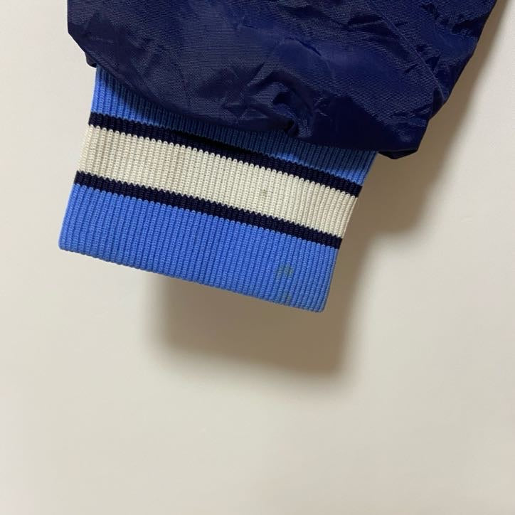 古着 used　RUSSELL ATHLETIC ラッセルアスレティック　長袖ハーフジップナイロンジャケット　ネイビー　Mサイズ