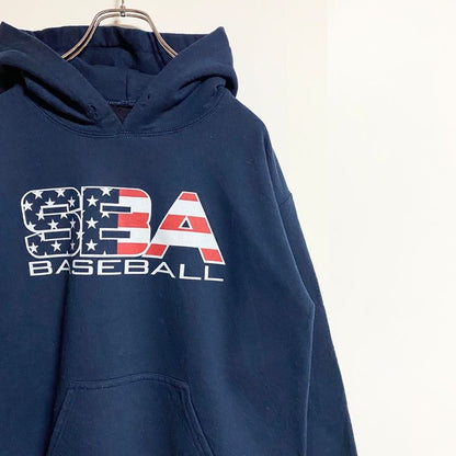 古着 used　SBA BASEBALL　長袖プリントパーカー　フード付きスウェット　バックプリント　ネイビー　Mサイズ