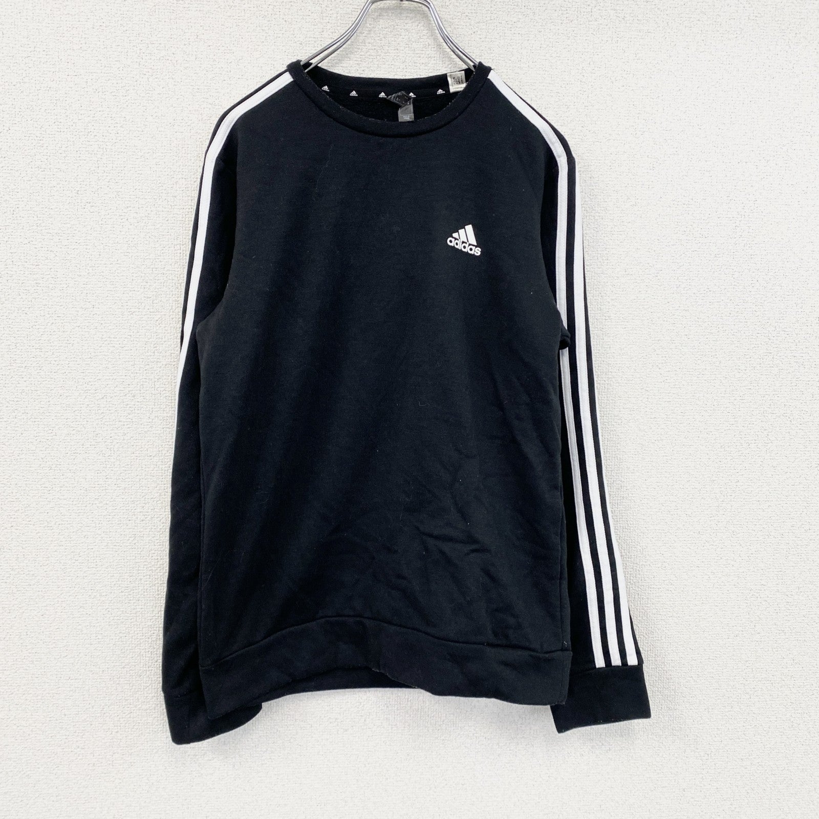 adidas　アディダス　スウェット/トレーナー　パフォーマンスロゴ　スリーストライプス　ワンポイント　黒　ブラック　Sサイズ