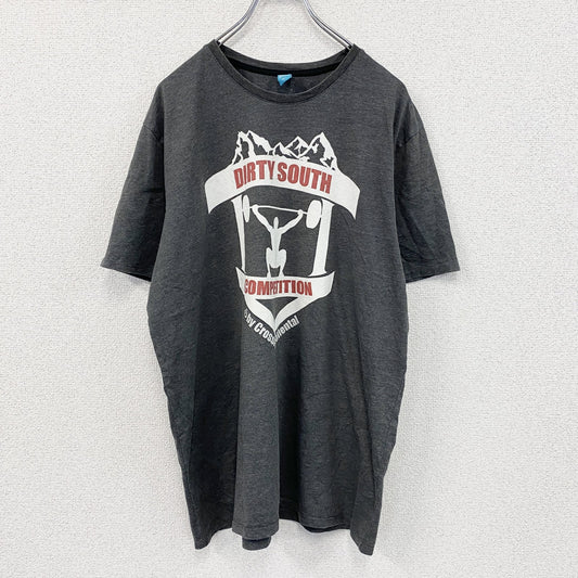 spread shirt　半袖プリントTシャツ　DIRTY SOUTH　GYM　ダークグレー　XLサイズ
