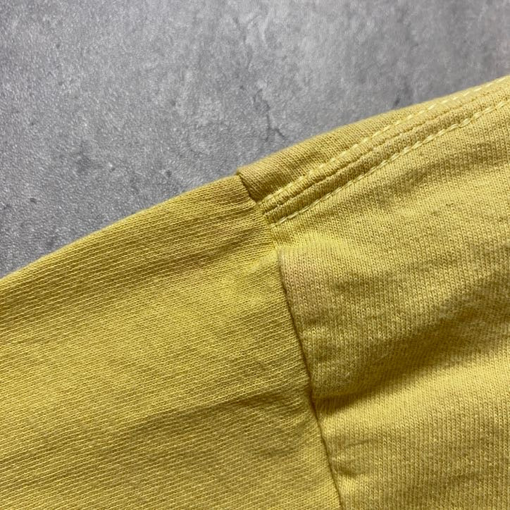 古着 used　RUSSELL　ラッセル　半袖クルーネックプリントカレッジＴシャツ　モンタナ州　大学　黄色　イエロー　Ｍサイズ