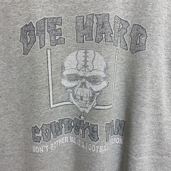 古着 used　半袖プリントＴシャツ　DIE HARD COWBOYS FAN　クルーネック　グレー　オーバーサイズ　XLサイズ