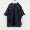 NIKE　ナイキ　半袖プルオーバー　黒　ブラック　Mサイズ