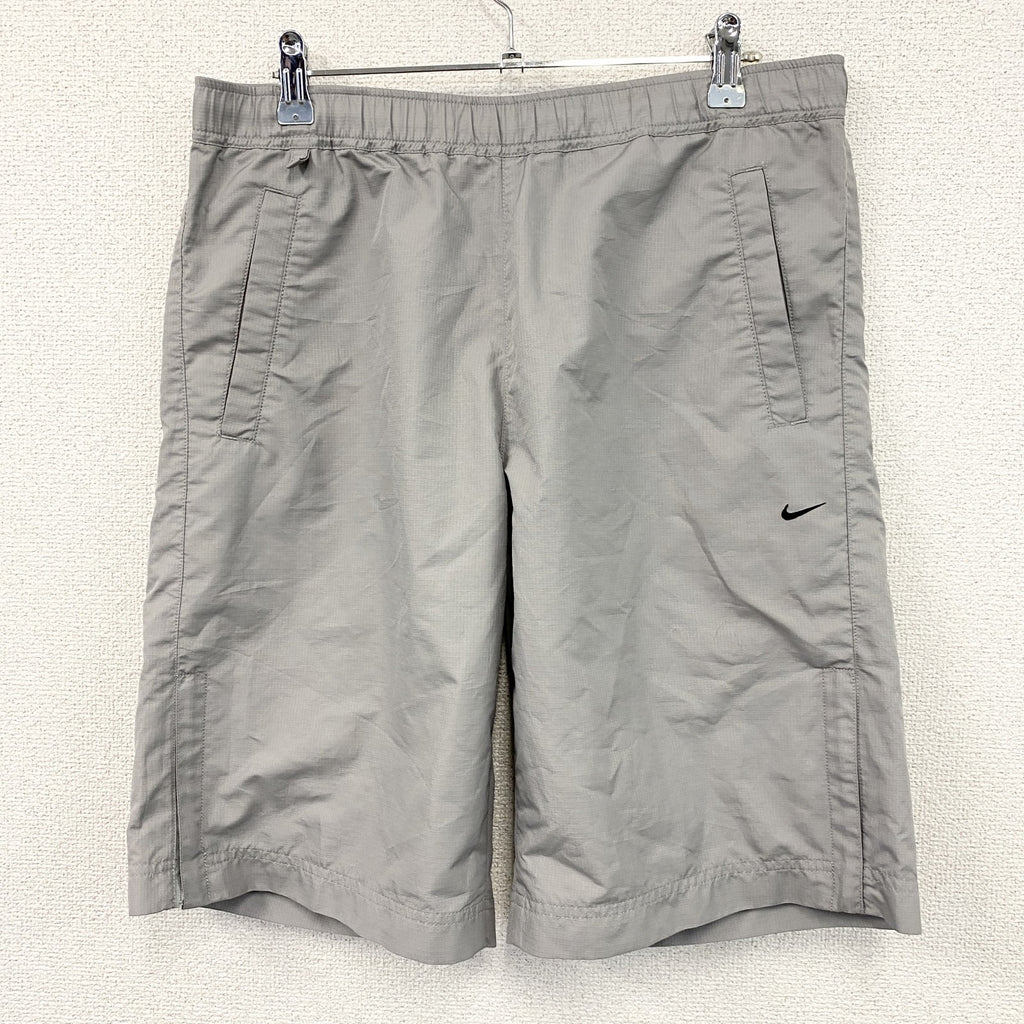 NIKE　ナイキ　CLIMA-FIT　ハーフパンツ/ショートパンツ　スウッシュ　グレー　Sサイズ