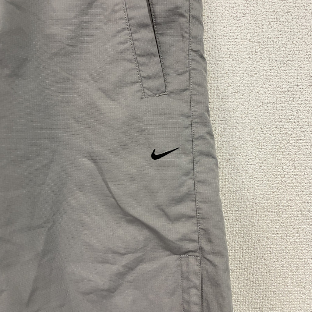 NIKE　ナイキ　CLIMA-FIT　ハーフパンツ/ショートパンツ　スウッシュ　グレー　Sサイズ