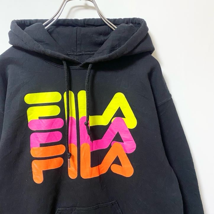 FILA　フィラ　スウェットパーカー/フーディー　デカロゴ　3連プリント　スポーツミックス　ビッグシルエット　黒　ブラック　Ｓサイズ