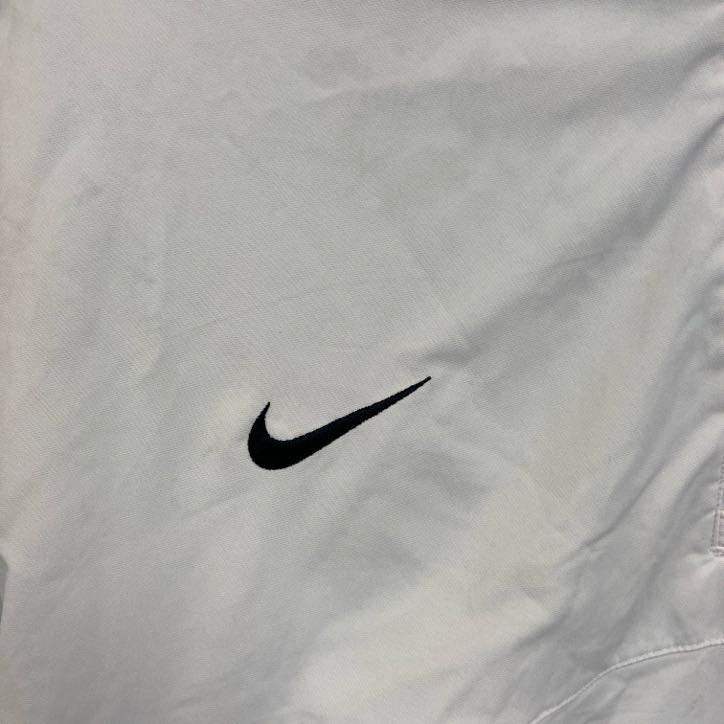 NIKE　ナイキ　半袖プルオーバージャケット　ハーフジップ　ワンポイント　白　ホワイト　XLサイズ
