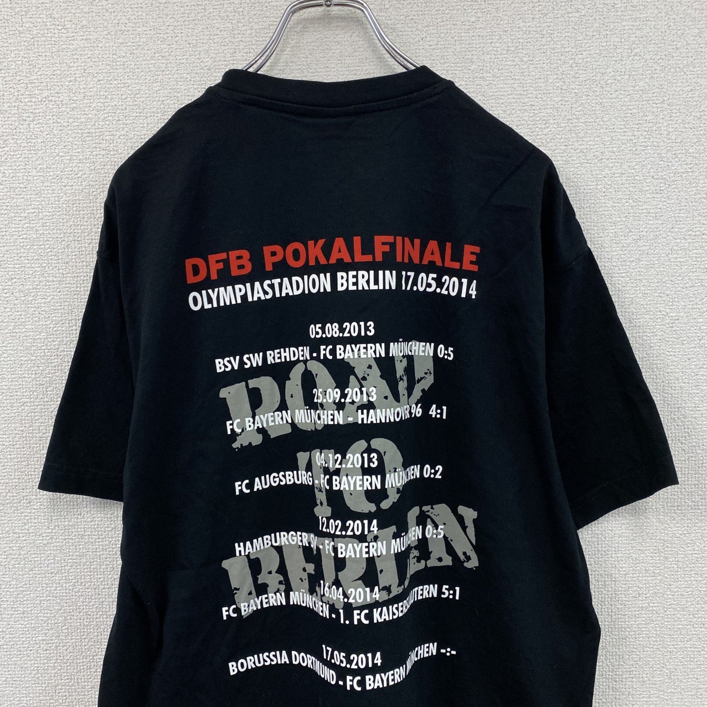 FC BAYERN MUNCHEN　バイエルンミュンヘン　半袖プリントTシャツ　サッカー　黒　ブラック　XLサイズ