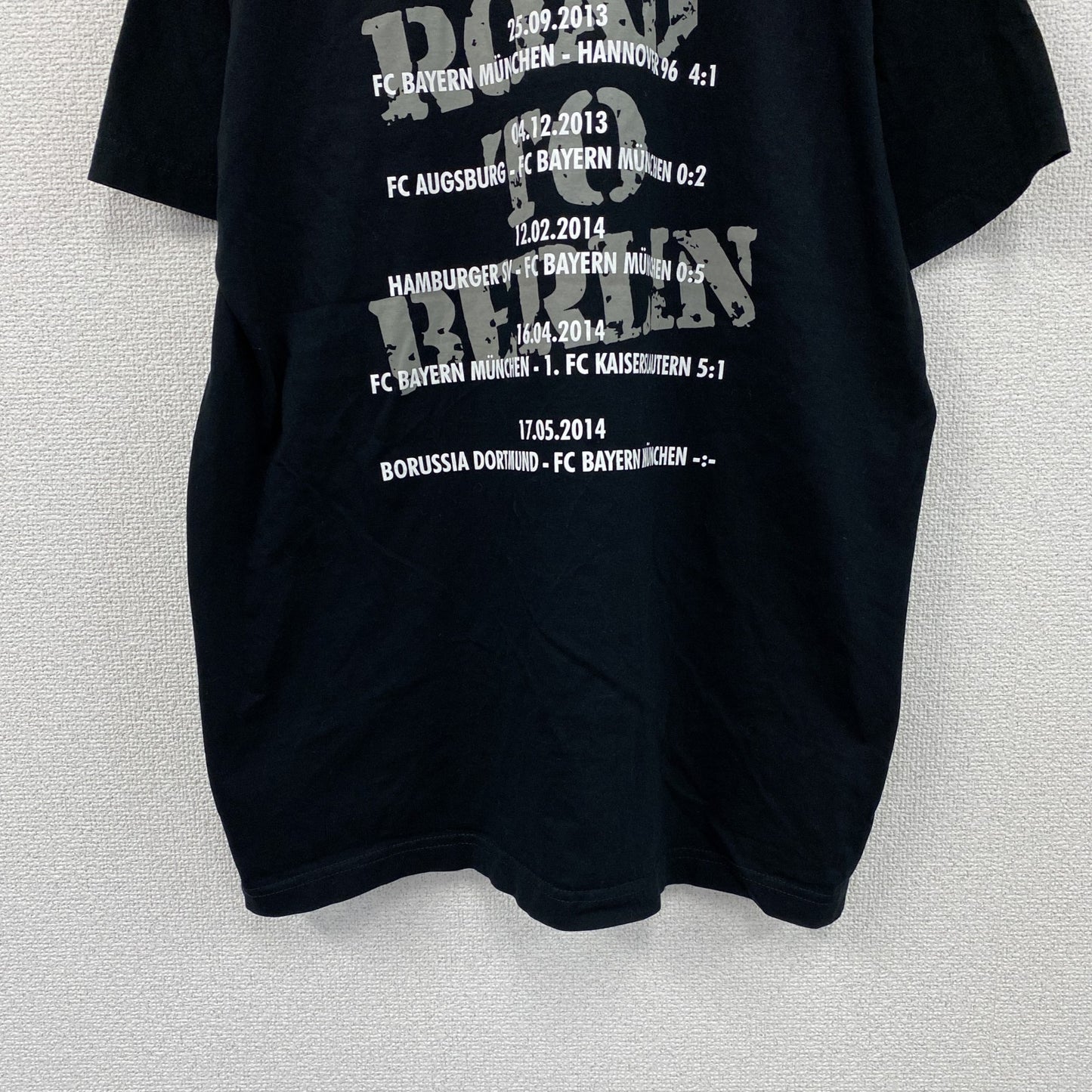 FC BAYERN MUNCHEN　バイエルンミュンヘン　半袖プリントTシャツ　サッカー　黒　ブラック　XLサイズ