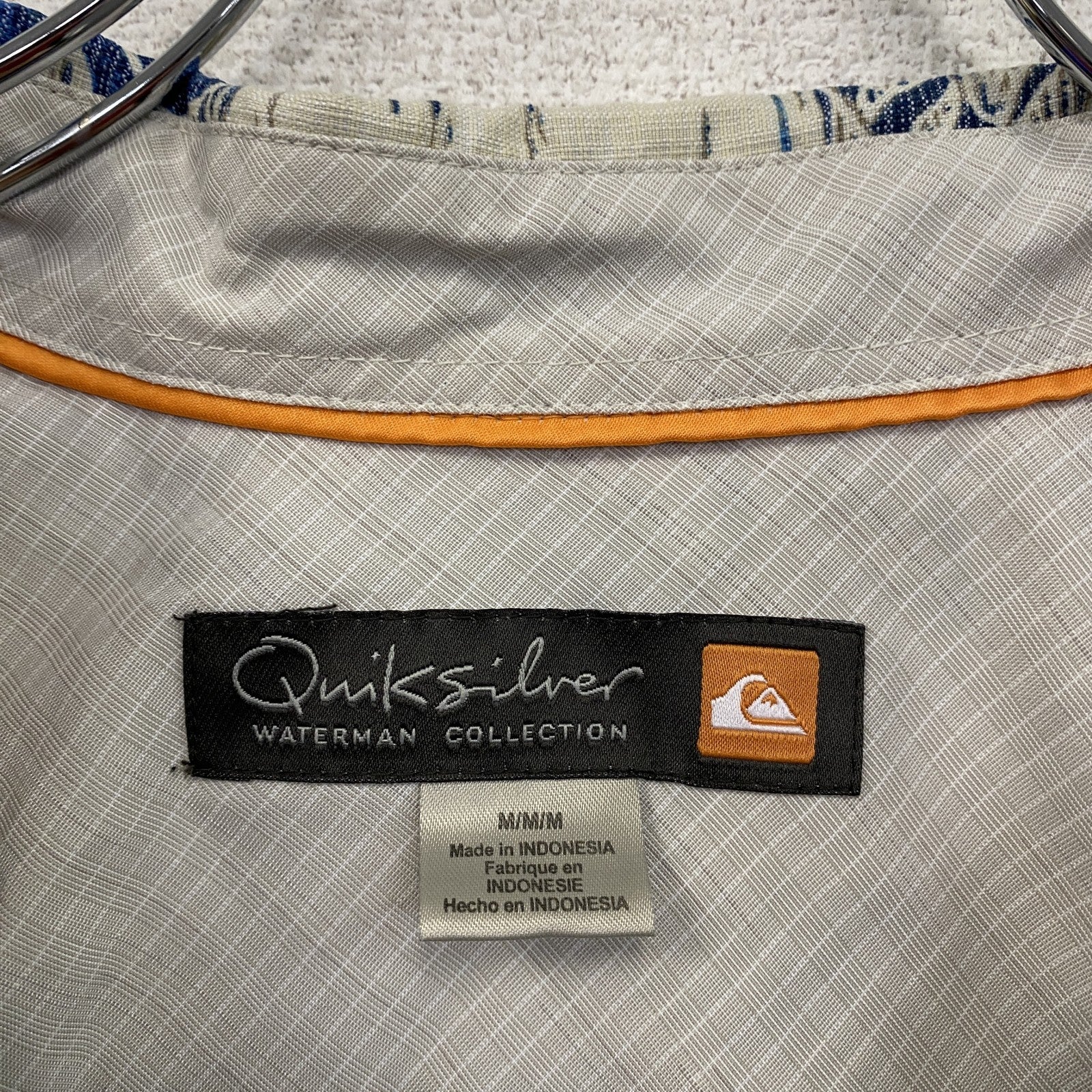 Quiksilver　クイックシルバー　半袖アロハシャツ　総柄　ホワイト　ブルー　Mサイズ