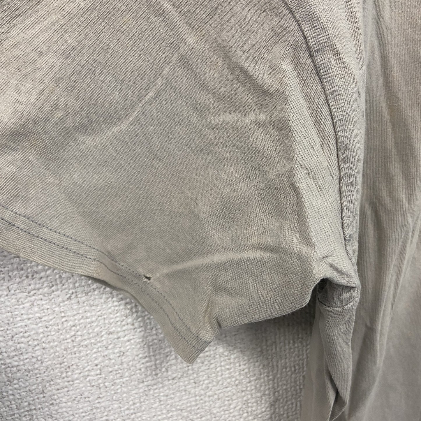NIKE　ナイキ　半袖プリントTシャツ　ベージュ　Mサイズ