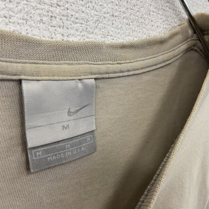 NIKE　ナイキ　半袖プリントTシャツ　ベージュ　Mサイズ