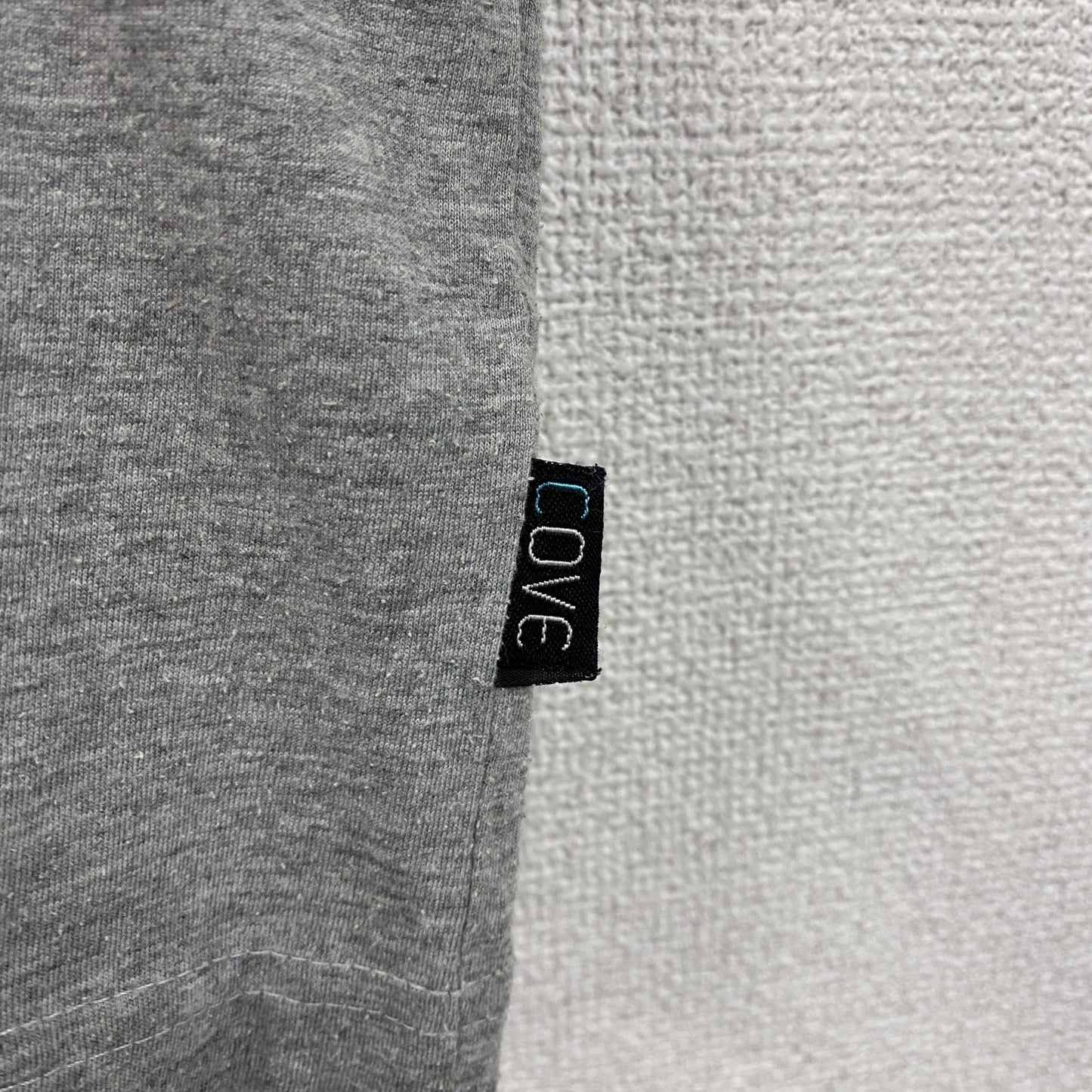 COVE　半袖プリントTシャツ　シャム文字　タイ　タイ文字　灰色　グレー