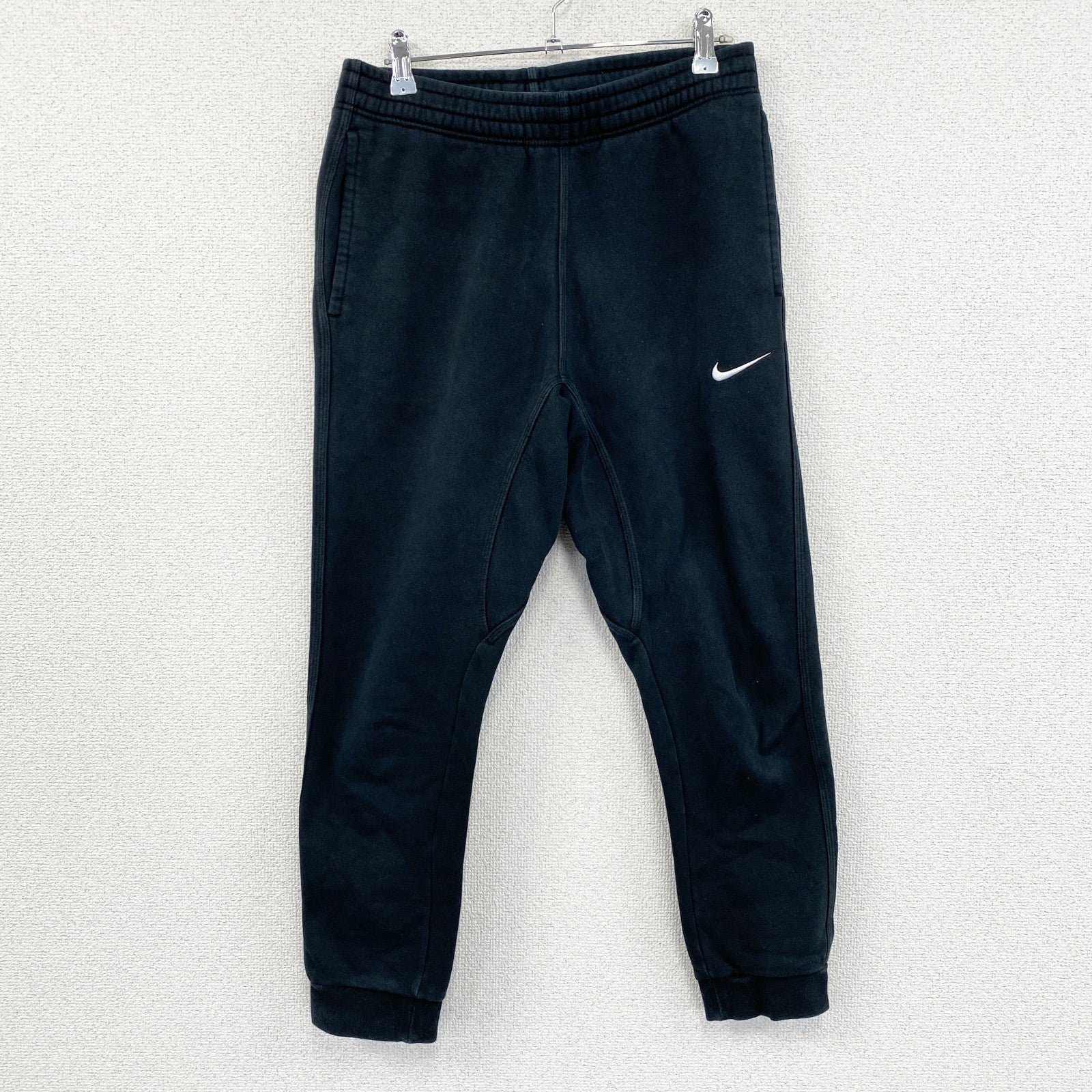 NIKE　ナイキ　スウェットパンツ　ジョガーパンツ　スウッシュ　黒　ブラック　Mサイズ