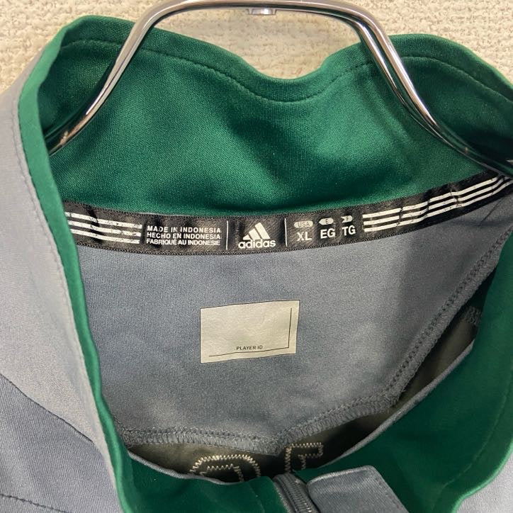 adidas　アディダス　半袖プルオーバージャケット　ハーフジップ　ワンポイント　灰　グレー　XLサイズ
