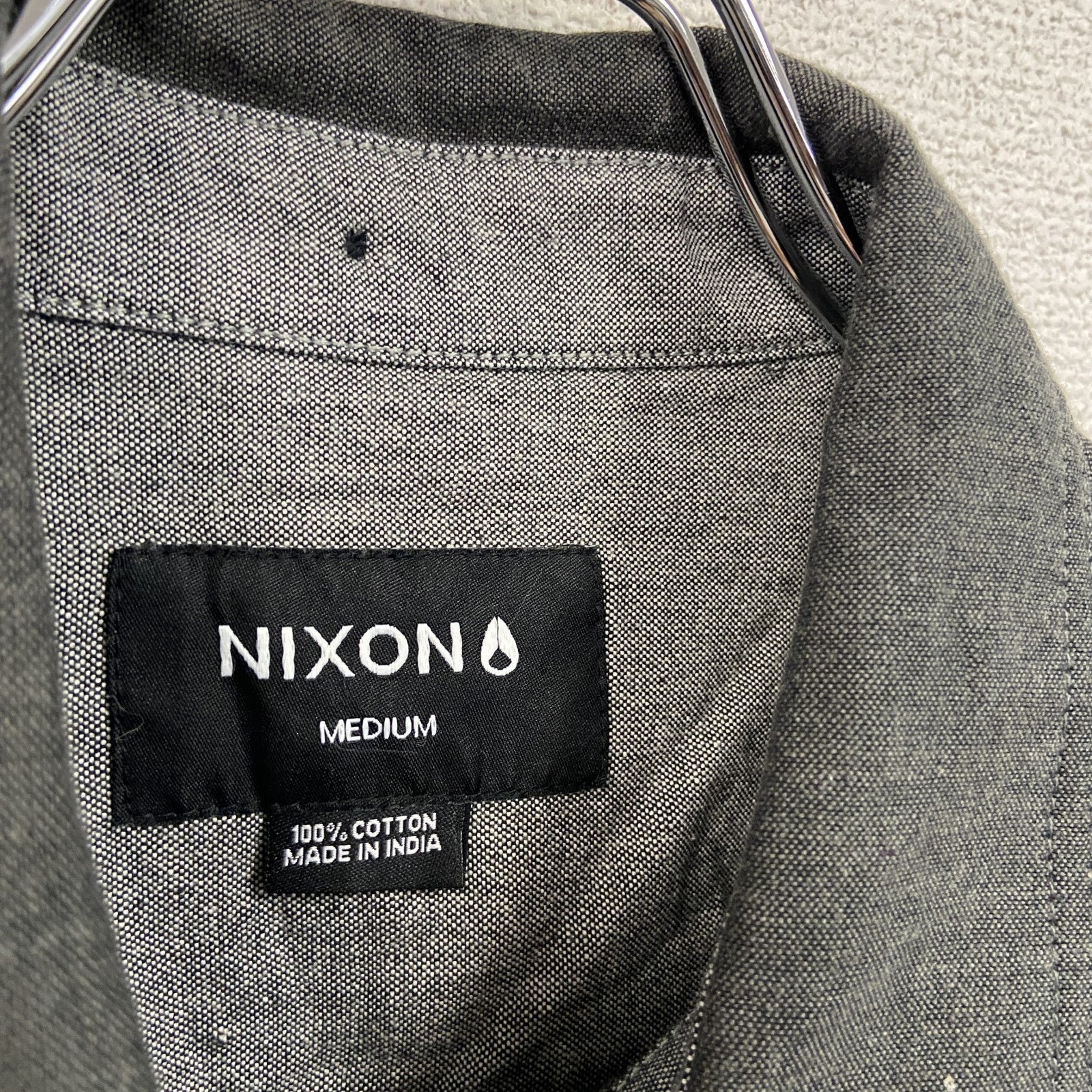 NIXON　ニクソン　長袖シャツ　デッドストック　袖切り替え　灰色　ダークグレー　Mサイズ