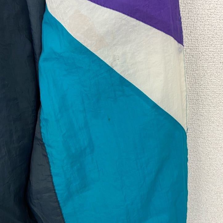 古着 used ATHLETIC WORKS　長袖フルジップナイロンジャケット　ハイネック　ネイビー　紫　青　白　XXLサイズ