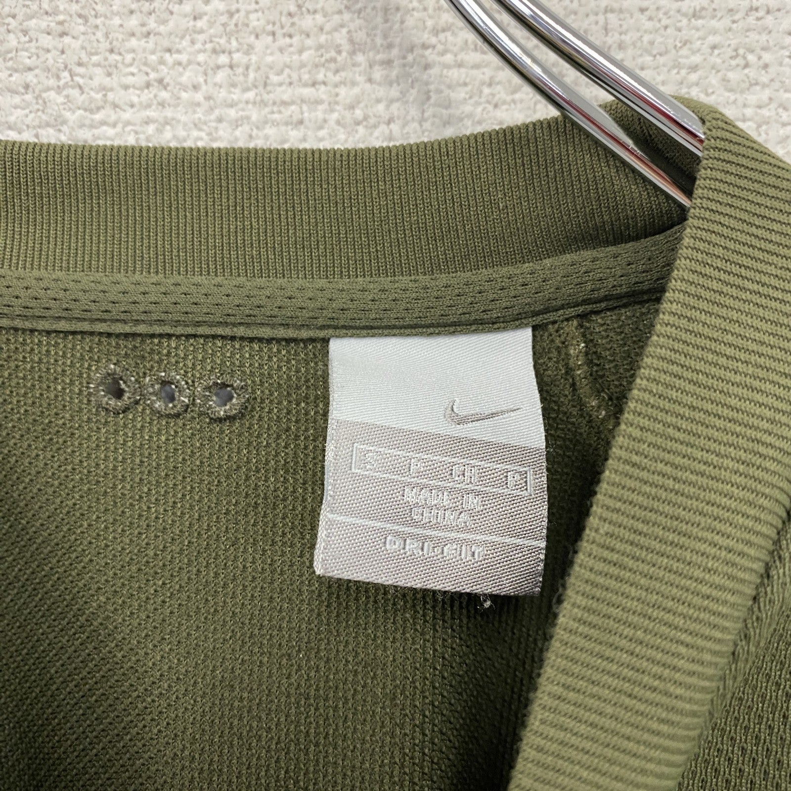 NIKE　ナイキ　DRI-FIT　半袖Tシャツ　スウッシュ　カーキ　Sサイズ